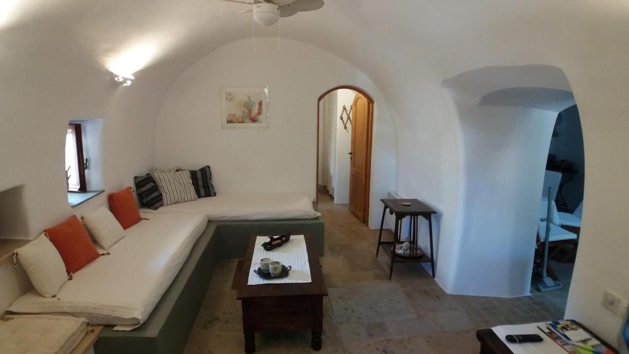 Frillingiánika Kytherian Traditional Home מראה חיצוני תמונה